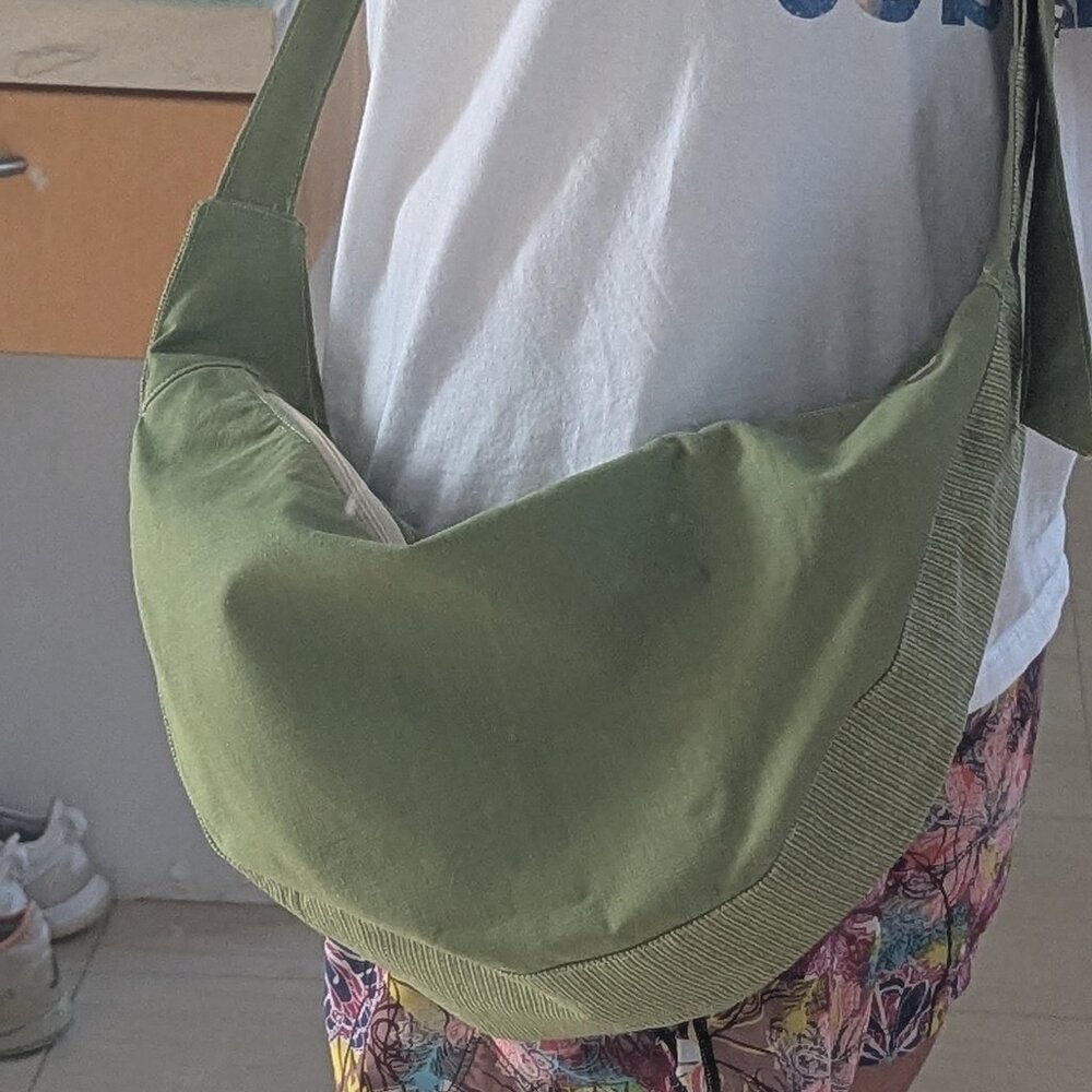 HOMEMADE CROSSBODY BAG-SAGE GREEN/PATTERNED INTERIOR-UNUSED